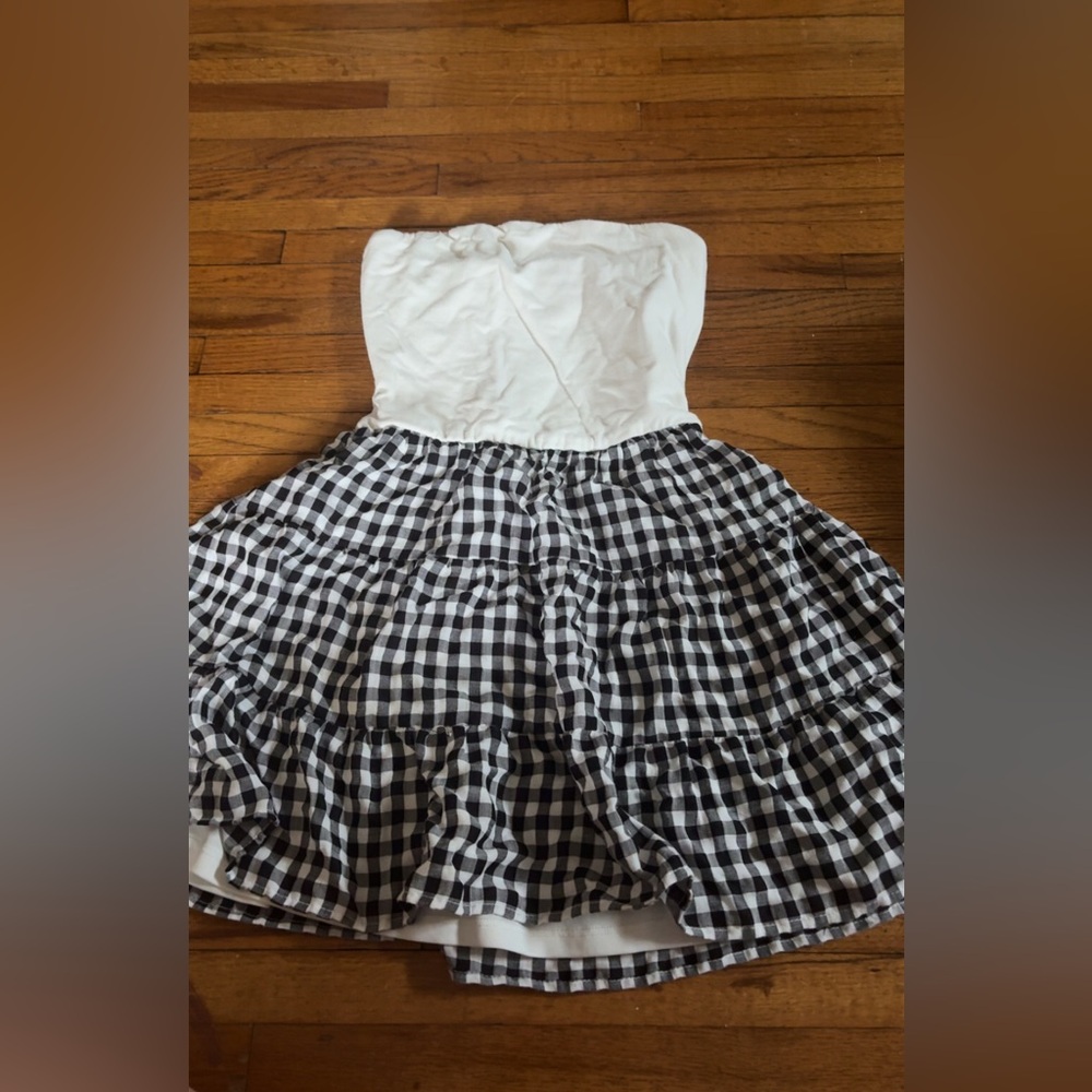 Elegant Strapless Black and White Checkered Dress
